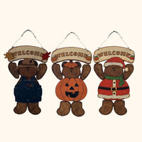 Bear Welcome Sign + 3 Interchangeable Outfits（Christmas，Overalls，Pumpkin）