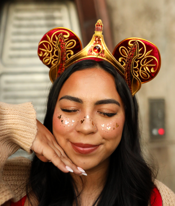 Christmas sticker themed makeup