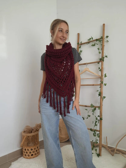 Bohemian style triangular shawl🍂