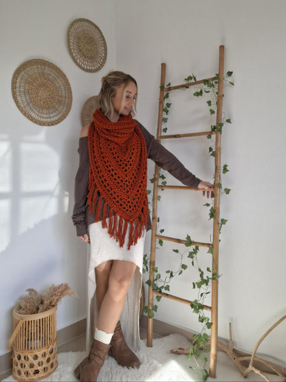 Bohemian style triangular shawl🍂
