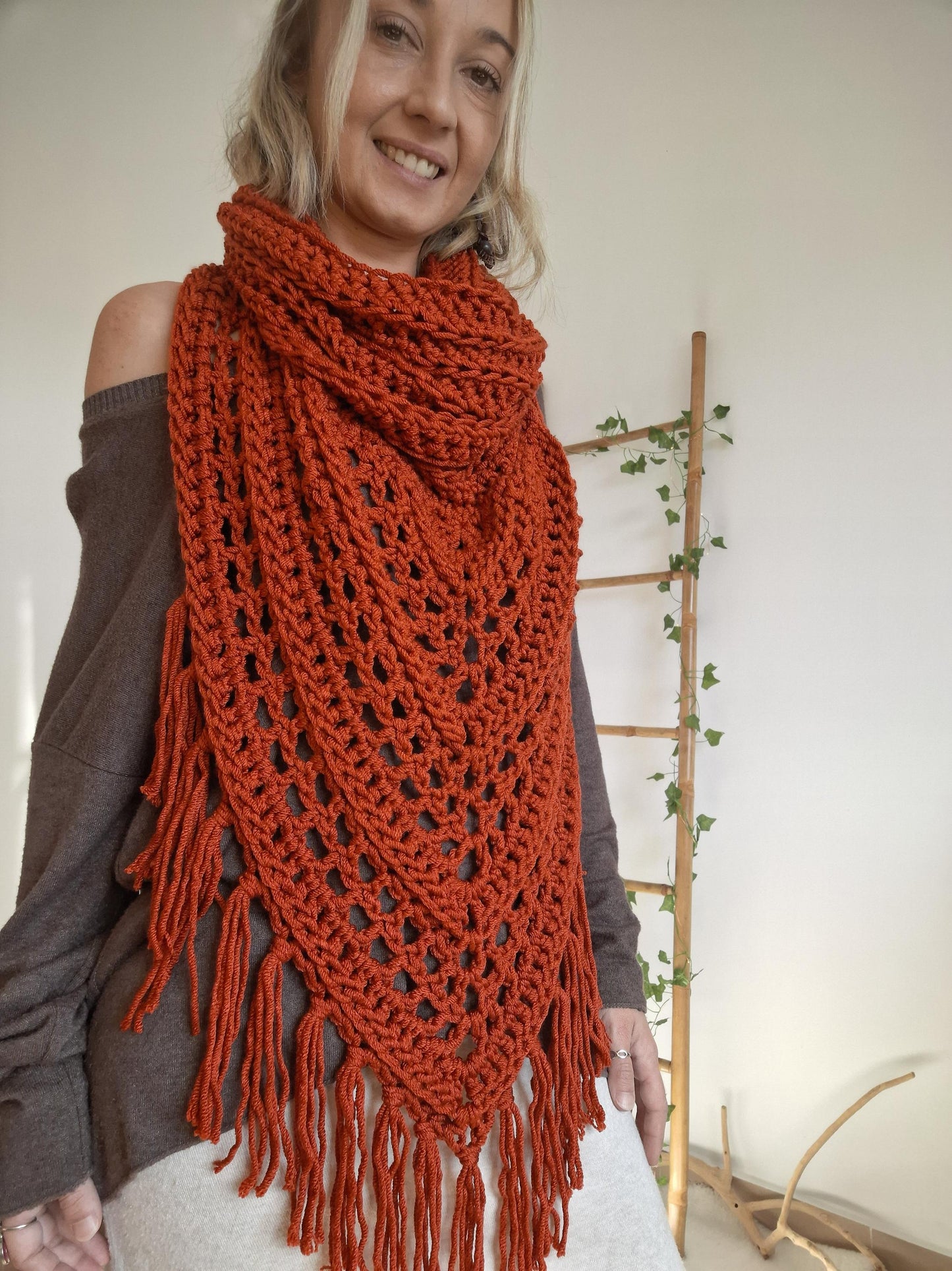 Bohemian style triangular shawl🍂