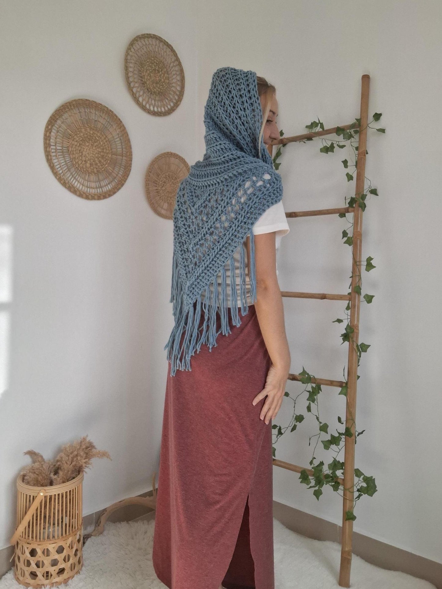 Bohemian style triangular shawl🍂